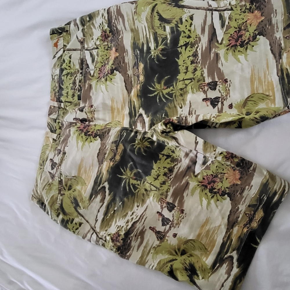 Tommy Bahama Tropical Print Shorts